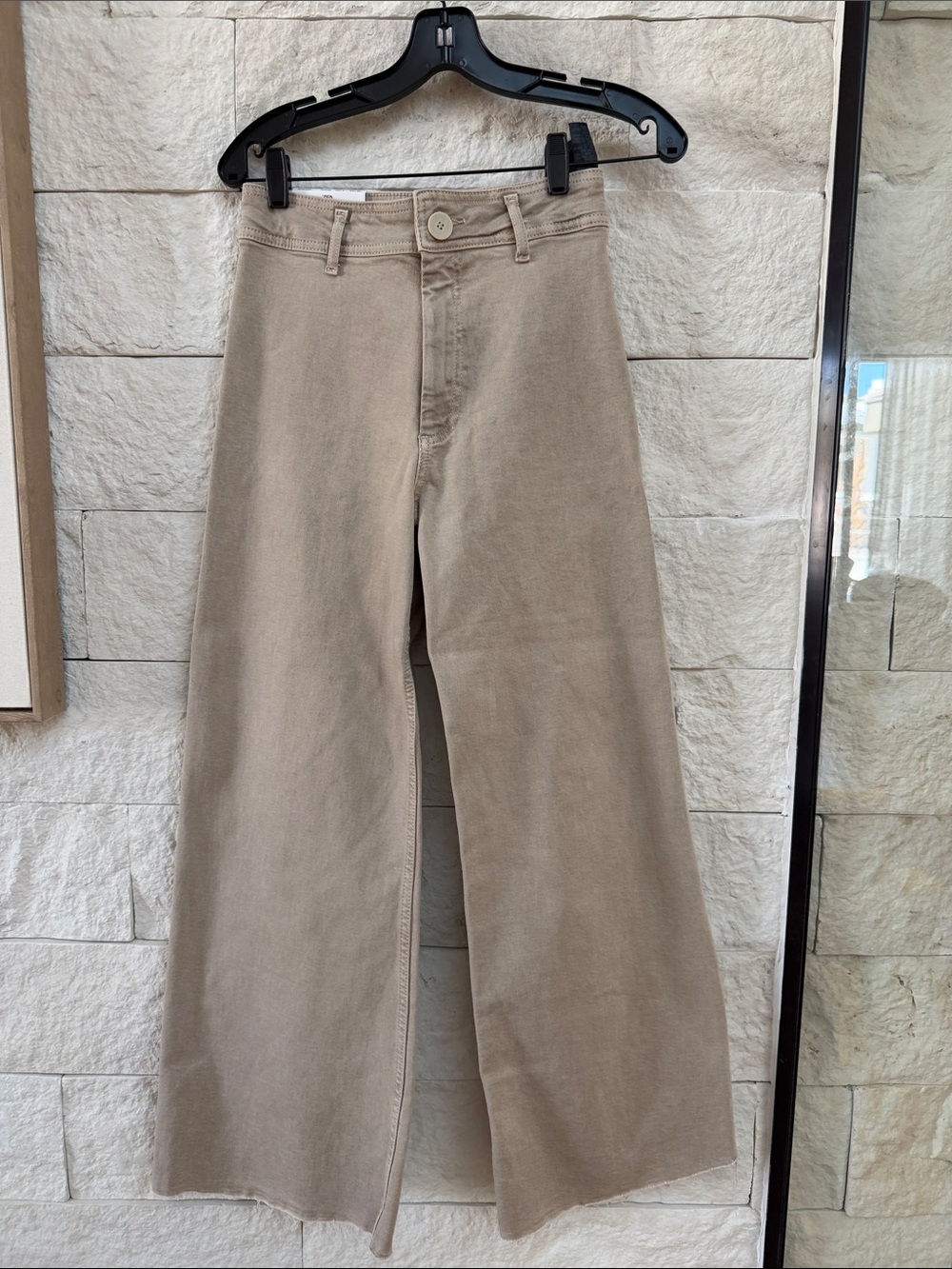 Zara Wide-Leg High-Rise Jeans in Beige Taupe